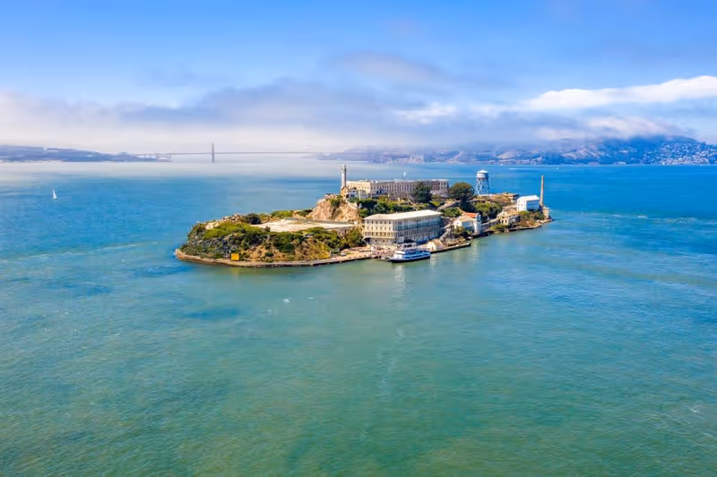 Inside Alcatraz Tour with Bay Cruise